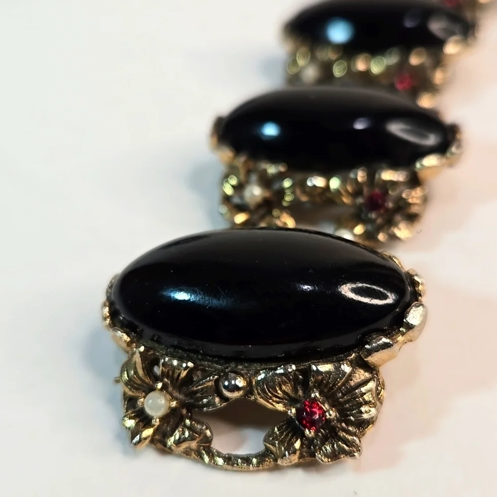 Selro Selini Style Cabochon Goldtone Bracelet Pearls Red Rhinestones 1950's